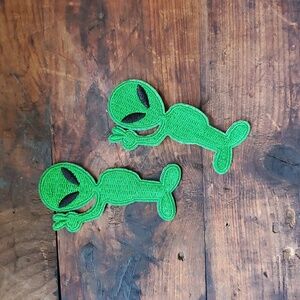 Green Alien PEACE Patches